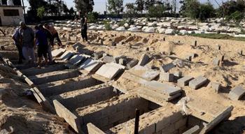 المفوضية الأوروبية تدعو إلى إجراء تحقيق بشأن المقابر الجماعية في غزة