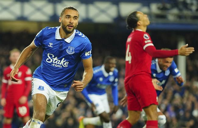 ليفربول يبتعد عن المنافسة على لقب الدورى الانجليزى بعد الخسارة أمام ايفرتون