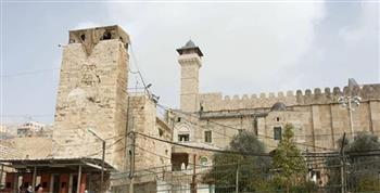   غلق الحرم الإبراهيمي في وجه المصلين ومنع الفلسطينيين من التجول بالخليل