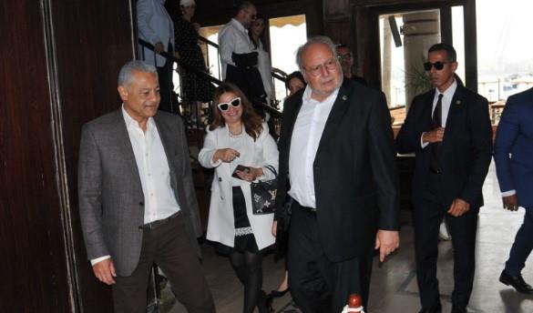أحمد فؤاد الثاني نجل الملك فاروق يزور نادي اليخت بالإسكندرية