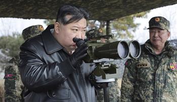   الزعيم الكوري الشمالي يشرف على تجربة إطلاق قذائف طورتها شركة عسكرية جديدة