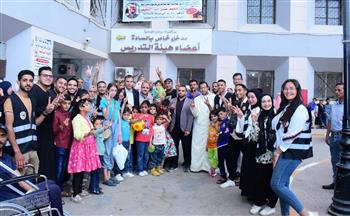   جامعة سوهاج تنظم يوم ترفيهي لمرافقي مصابي غزة