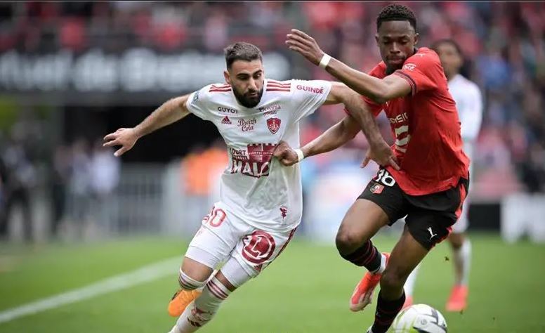 الدوري الفرنسي .. ستاد بريست يحقق فوزًا مثيرًا على رين 5-4