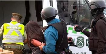 مقتل ثلاثة ضباط شرطة في كمين نصبه مسلحون جنوب تشيلي