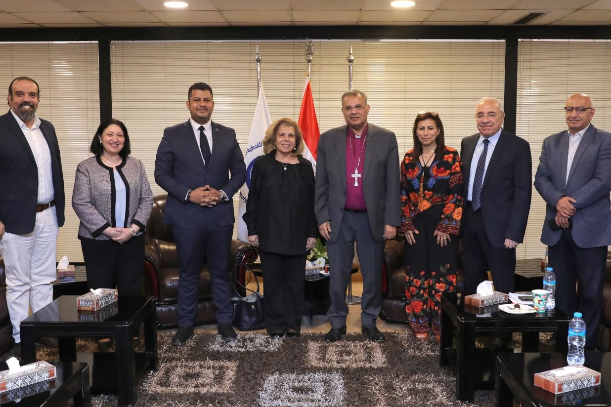 الطائفة الإنجيلية تستقبل مشيرة خطاب ورئيس "حقوق الإنسان بالنواب" للتهنئة بـ عيد القيامة
