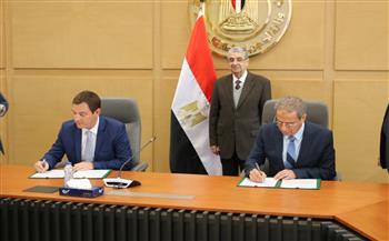   وزير الكهرباء يشهد توقيع بروتوكول تعاون بين "القابضة للكهرباء" و"شنايدر إليكتريك" مصر