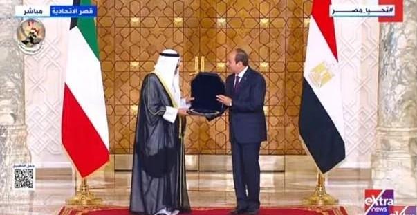 الرئيس السيسي يقلد أمير الكويت بقلادة النيل