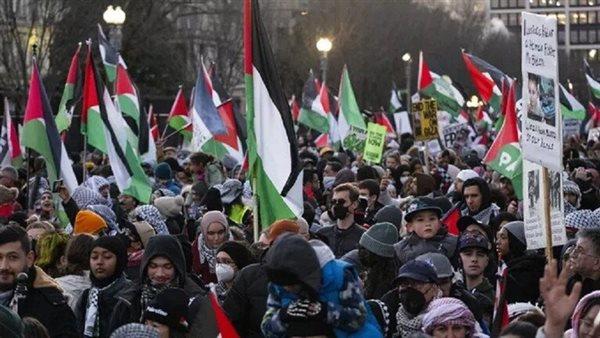حاكم تكساس الأمريكية يهدد المتظاهرين المؤيدين لفلسطين في جامعة الولاية بالاعتقال 