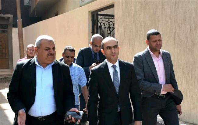 نائب محافظ سوهاج يتفقد سير العمل بالمركز التكنولوجي لخدمة المواطنين بأخميم في مقره الجديد 