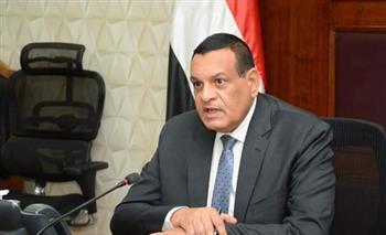 وزير التنمية المحلية يهنئ شيخ الأزهر بمناسبة الاحتفال بذكرى ليلة القدر
