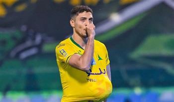 الدوري السعودي .. محمد شريف يقود هجوم الخليج أمام الهلال