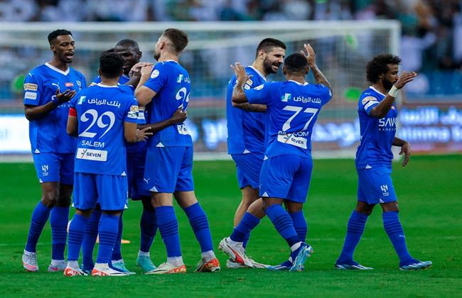 الهلال يفوز على الخليج برباعية ويقترب خطوة أخرى من التتويج بلقب الدوري السعودي