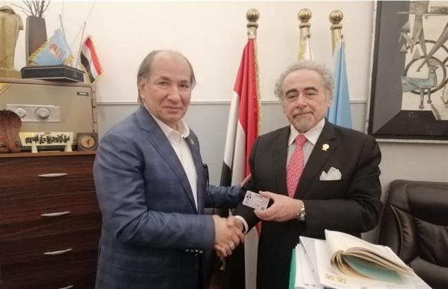 انضمام نائب الشيوخ الدكتور خالد قنديل لعضوية اتحاد كتاب مصر