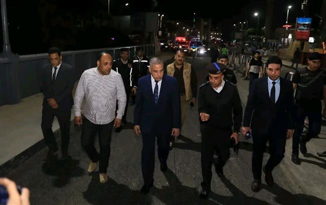 محافظ سوهاج يفتتح الحركة المرورية بـ كوبري أخميم عقب انتهاء أعمال الرصف
