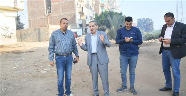 محافظ الغربية يتابع سير الأعمال بمحور النعناعية بكفر الزيات 