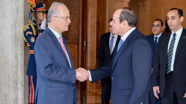 "السيسي" ورئيس وزراء فلسطين يشددان على الرفض التام لتهجير الفلسطينيين