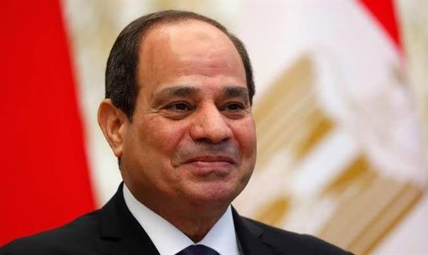 رئيس جامعة قناة السويس يهنئ الرئيس السيسي بحلول عيد الفطر المبارك