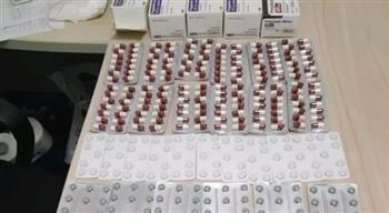   جمارك مطار سفنكس تضبط محاولة تهريب عدد من الأقراص والكبسولات المخدرة