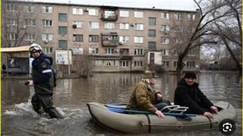   عمليات الإجلاء تستمر بالمناطق المتضررة من الفيضانات فى روسيا 