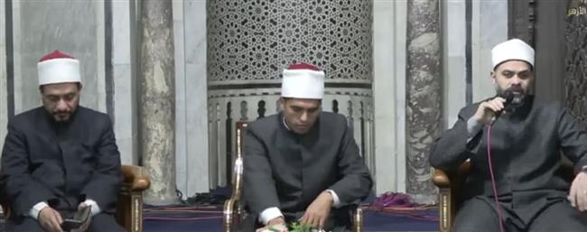 ملتقى العصر بالجامع الأزهر: الثبات على الطاعة فضيلة كبرى أحرى بالمسلم أن يلتزم بها