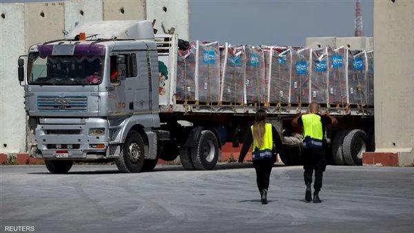 400 شاحنة مساعدات دخلت غزة أمس