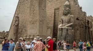 خلال 6 أشهر.. إيرادات السياحة ترتفع إلى 7.8 مليار دولار 