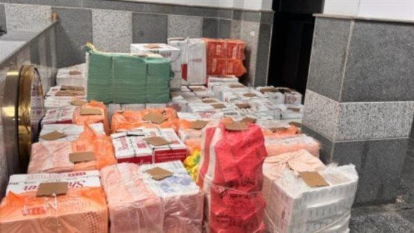 ضبط 5 مخازن بمطروح تحوي أكثر من 68 ألف عبوة سجائر