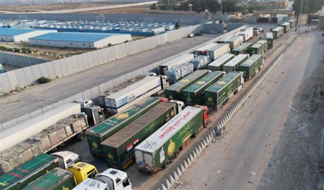 دخول القافلة السابعة لـ"بيت الزكاة والصدقات" إلى غزة فجر اليوم