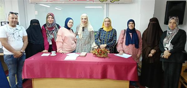 التوعية بأضرار التدخين الإلكتروني في برنامج تدريبي بجامعة قناة السويس