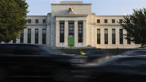 الفيدرالي الأمريكي لن يخفض الفائدة قبل تحرك التضخم صوب الـ2%
