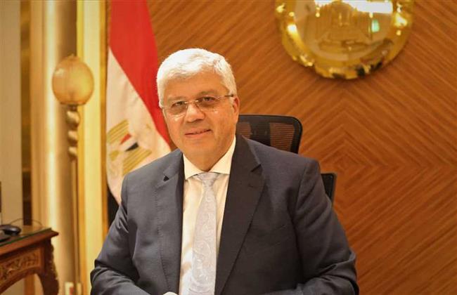 وزير التعليم العالي يعلن صدور عدة قرارات جمهورية بتعيين قيادات جامعية جديدة