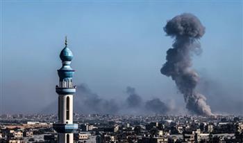   مراسلنا: تصاعد أعمدة الدخان بشكل كبير جراء القصف الإسرائيلي على رفح الفلسطينية