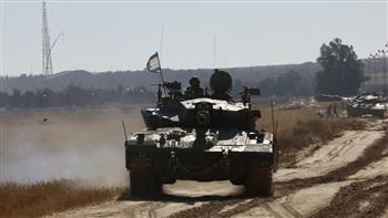   رويترز: الدبابات الإسرائيلية تطوق النصف الشرقي من رفح الفلسطينية بالكامل