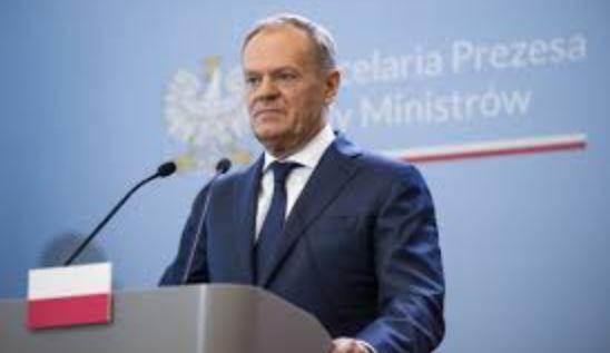 رئيس وزراء بولندا يجري تعديلا وزاريا يشمل 4 وزارات