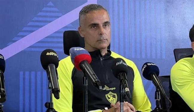 جوميز يمنح لاعبي الزمالك تعليمات خاصة قبل خوض نهائي الكونفدرالية