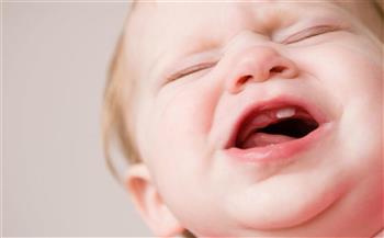   استشاري طب الأطفال : "التسنين" فى الصيف اصعب مراحل تكوين الأسنان  