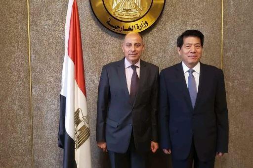 جلسة مناقشات  سياسية بين مصر والصين حول القضايا الآوراسية والعالمية