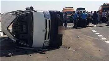   إصابة 5 أشخاص فى حادث انقلاب سيارة ميكروباص على الصحراوى بأسوان