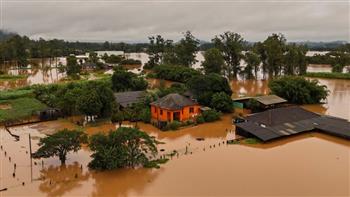   ارتفاع حصيلة ضحايا الفيضانات بجنوب البرازيل إلى 126 قتيلًا