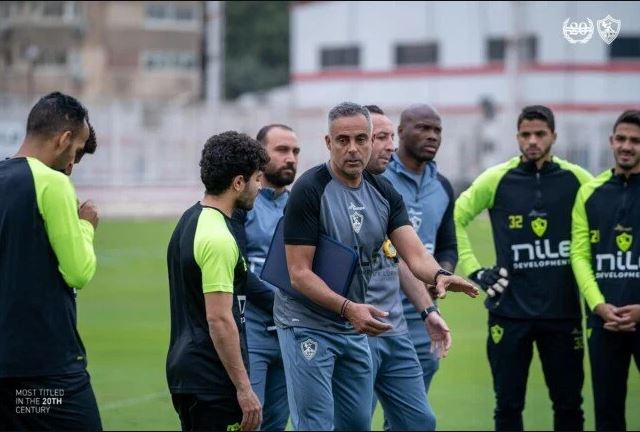 الكونفدرالية .. محاضرة فنية للاعبي الزمالك قبل مواجهة نهضة بركان