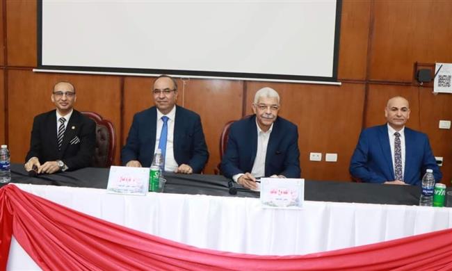 لقاء مفتوح لرئيس جامعة المنوفية وهيئة التدريس بكلية الهندسة الإلكترونية