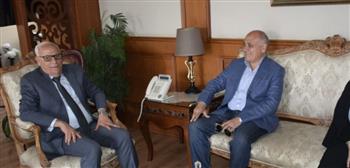   محافظ بورسعيد يستقبل رئيس جهاز تعمير سيناء 