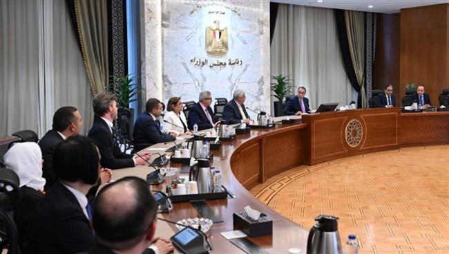رئيس الوزراء يلتقي وفد منظمتي "اليونيسكو" و"اليونيسيف"