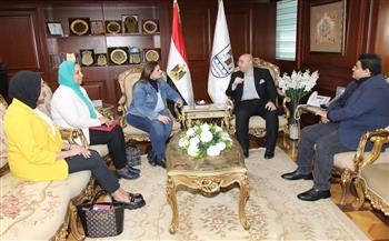   "غنيم" يستقبل وزيرة الهجرة في زيارتها لـ بني سويف