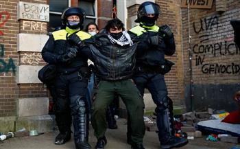   الشرطة الهولندية تفض اعتصامًا داعمًا لـ فلسطين داخل جامعة أمستردام