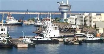   تداول 40 سفينة للحاويات والبضائع العامة بميناء دمياط خلال 24 ساعة