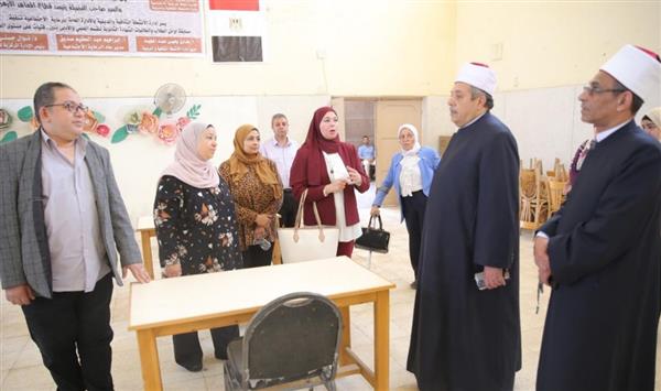 بتوجيهات الإمام الأكبر.. رئيس المعاهد الأزهرية يتفقد بيت شباب 15 مايو