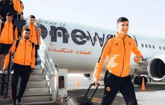 الكونفدرالية.. بعثة نهضة بركان تصل القاهرة استعداداً لمواجهة الزمالك
