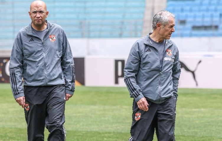 دوري أبطال إفريقيا .. كولر يعاين أرضيبة ملعب حمادي العقربي استعدادًا لمواجهة الترجي