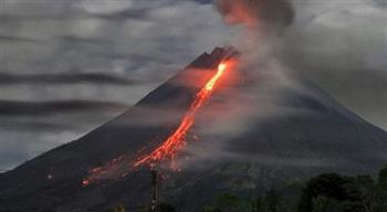   إجلاء مئات الأشخاص بالقرب من بركان "إيبو" في إندونيسيا